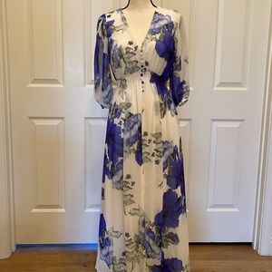 Beautiful Taylor summer dress size 4.